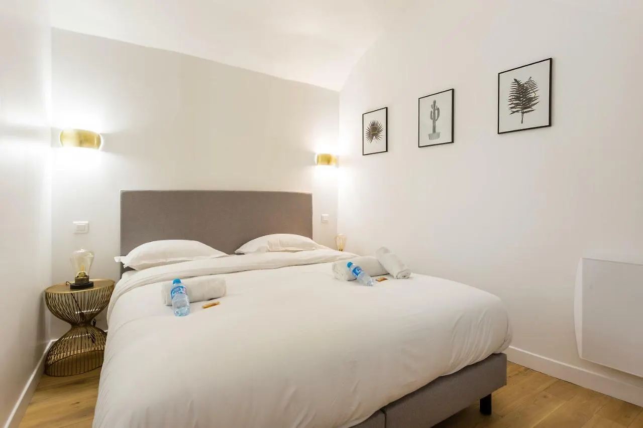 Apartamento Cmg Rivoli/ Notre-dame I *